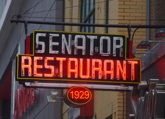 Pantages Hotel - Toronto’s Oldest Restaurant: The Senator