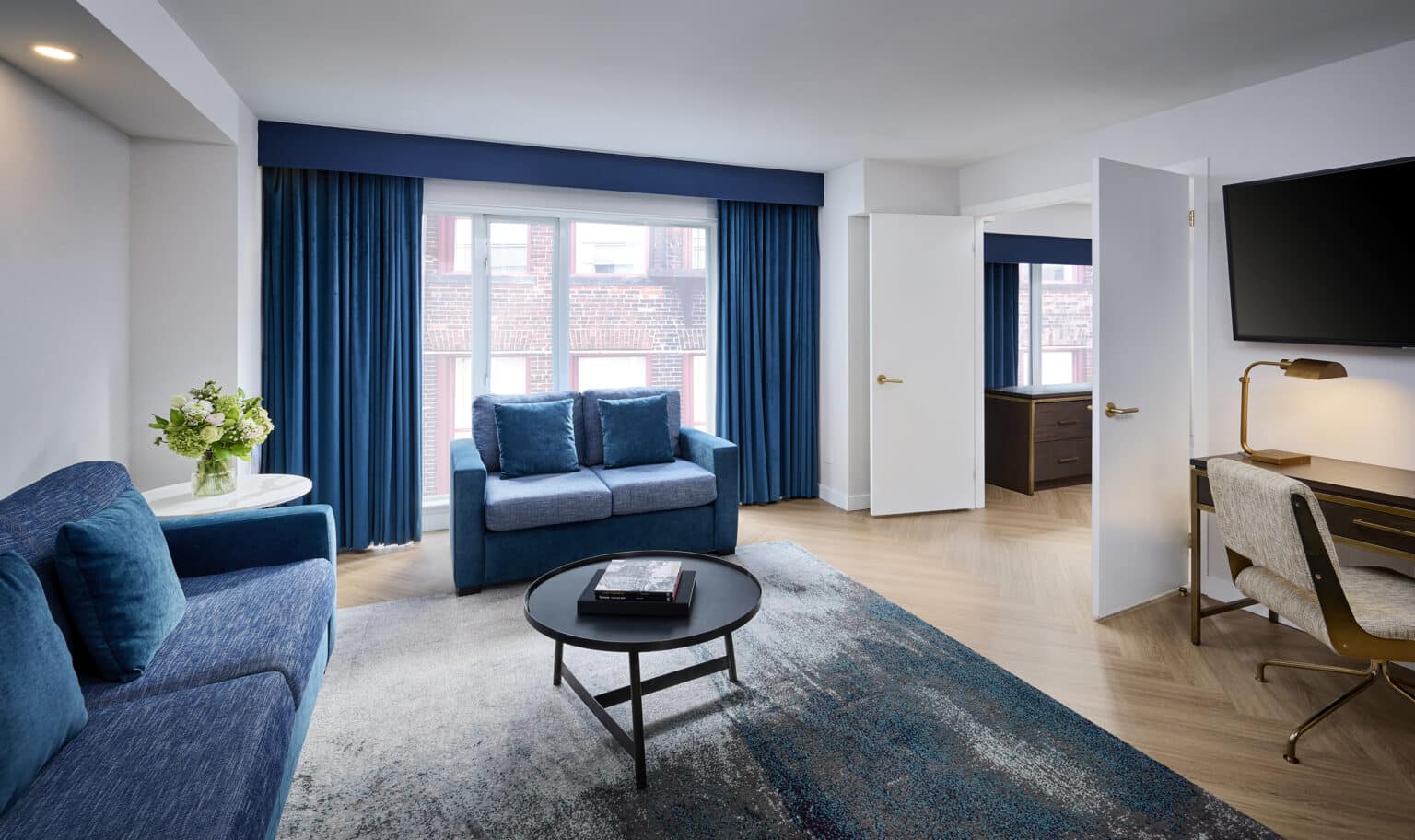 Apartment Suite - Pantages Hotel